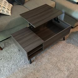Like new Coffee Table!
