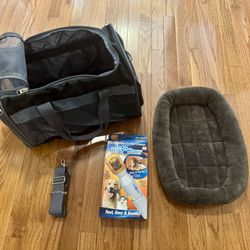 Like New Cat Dog Pet Carrier Bag And Bonus Pedi Paws And Small Bed To Insert Into Carrier