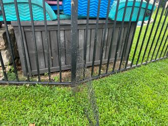 Brown deck box 5ft x 25 x 23 used