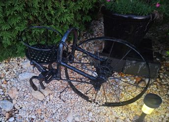 Antique Yard Decor