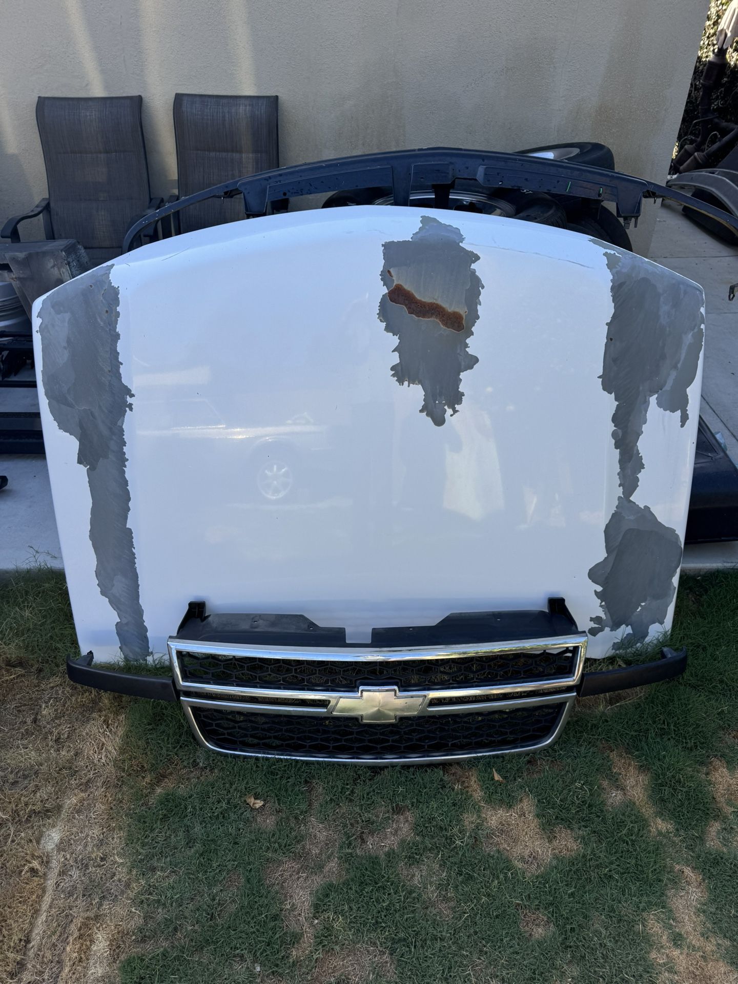 03-07 Chevy Silverado OEM HD Hood & OEM HD Grill