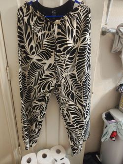 Women's mlle Gabrielle linen pants w tank