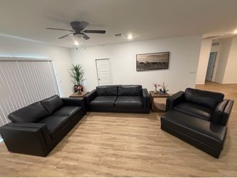Black Leather Couches