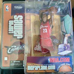Lebron James 2003 (Rookie Year)NBA Basketball McFarlane Action Figure! New In Box
