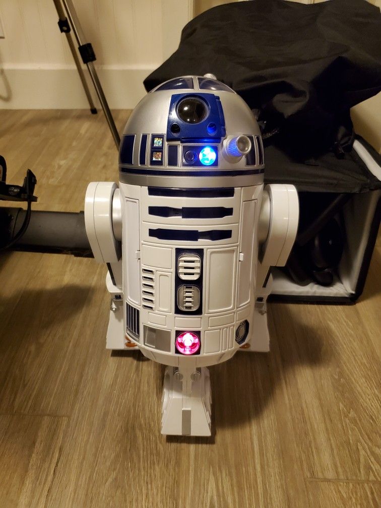 R2D2 Interactive Astromech Droid