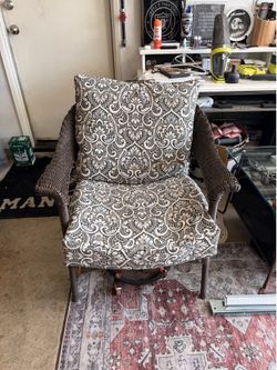 Set of 2 - Wicker Chairs