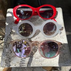 Sunglasses 😎 Women’s $10.00 Each 