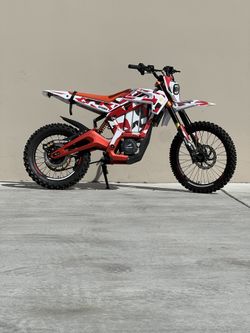 Champ Electric Racing Dirt Bike