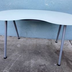 IKEA Glass Bean Shape Desk 63”/33”/31”