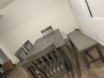 Dinning Room Table