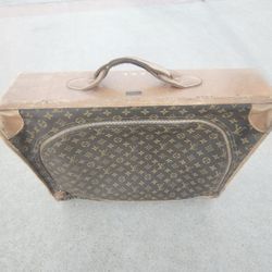 Louis Vuitton 1970s Vintage Vachetta Zipper Suitcase Saks Fifth Ave Tag