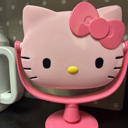 Hello Kitty Mirror