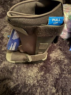 New United Ortho Medium Air Cam Walking Boot