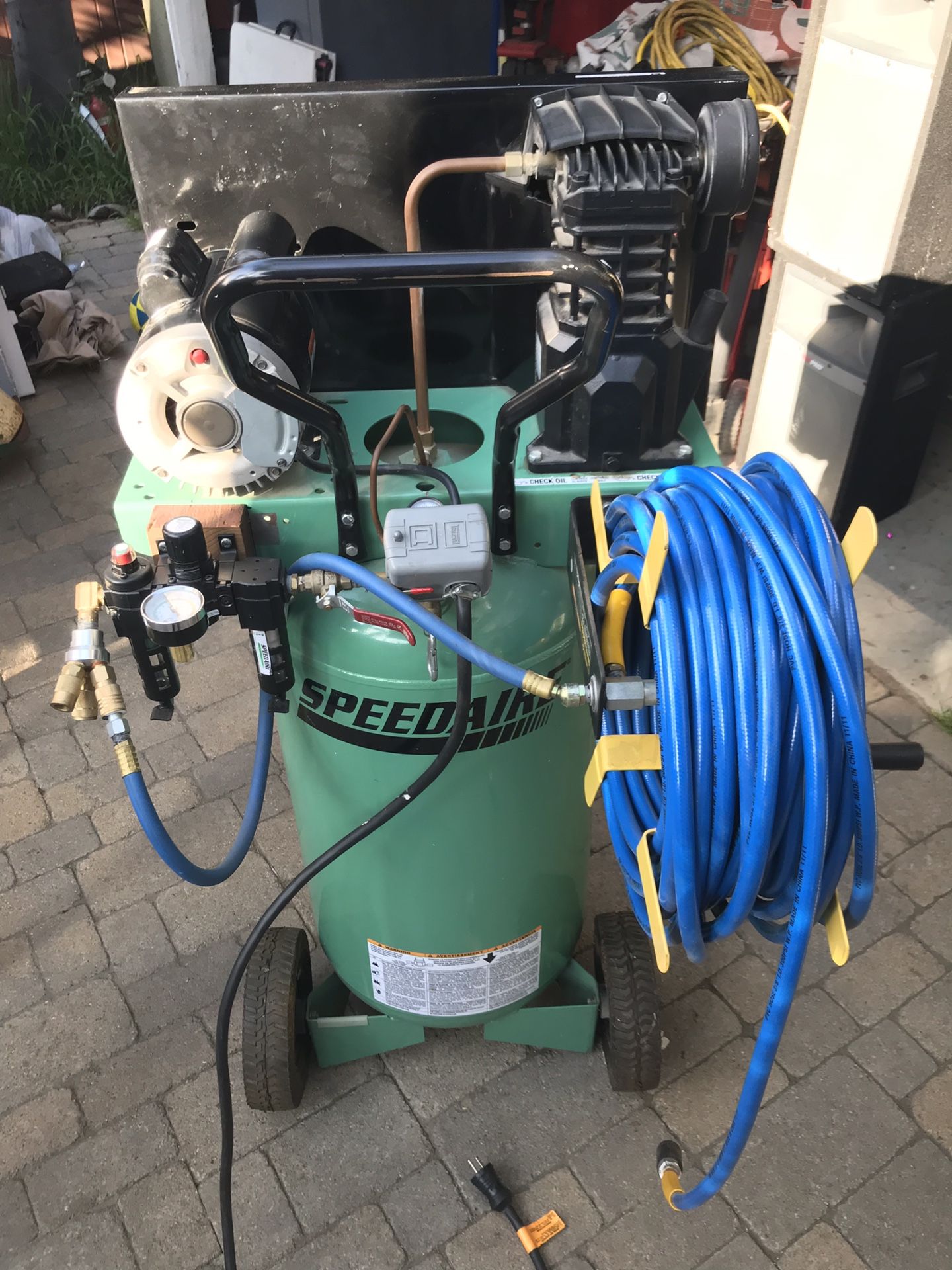 Speedaire 26 gallon air compressor MADE IN USA