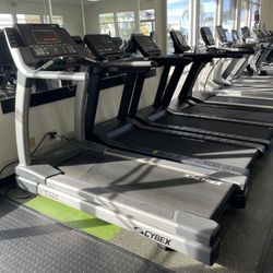 CYBEX 750T Commercial TREADMILL