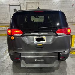 2021 Chrysler Voyager