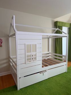 Twin house bed