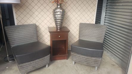 Set of 2 Gray Striped Accent Chairs
