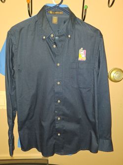 black Harriton long-sleeve button-down shirt featuring an embroidered Dunkin' Donuts logo on the chest size small $35