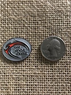 biker tour 2000 Harley Davidson vest pin make me a decent offer
