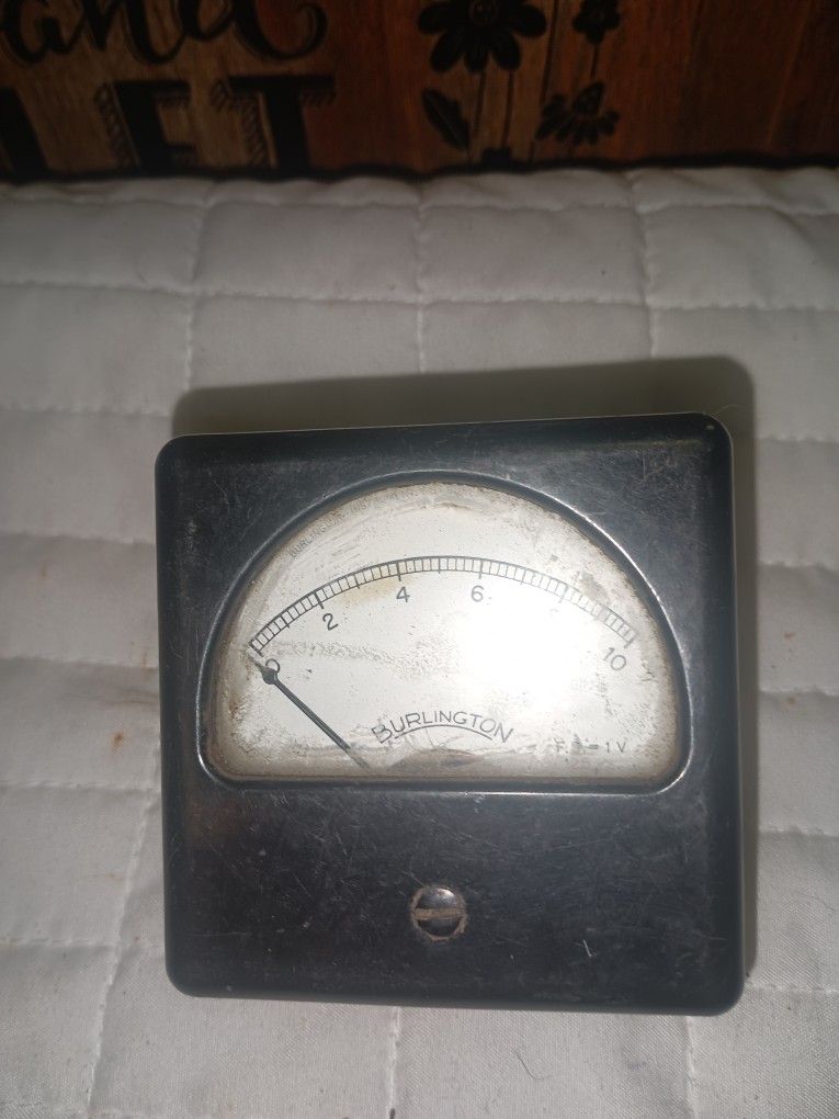 Vintage Burlington Instrument Gauge Model 3/B 3/B Square (C4L-2) Steam Punk (As IS) For Sale.
