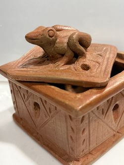 Unique Vintage Indonesian Earthenware Pottery Box Tembikar Lombok Folk Art Frog Lid - Rare & Hard to Find   Approx 4” sq