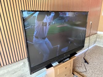 Mitsubishi 65" TV