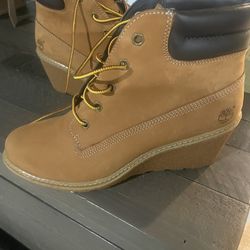 WOMENS TIMBERLAND BOOTS