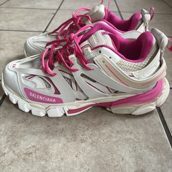Balenciaga Track