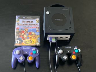 Nintendo GameCube w/2 Controllers & Super Smash Bros. Melee