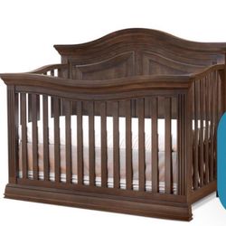 Crib/ Fill Bed Solid wood  3 In One Convertible Bed Set