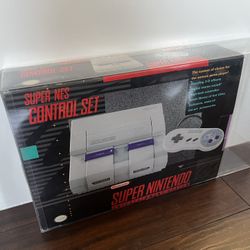 Super Nintendo Entertainment System (SNES) - COMPLETE IN BOX! 