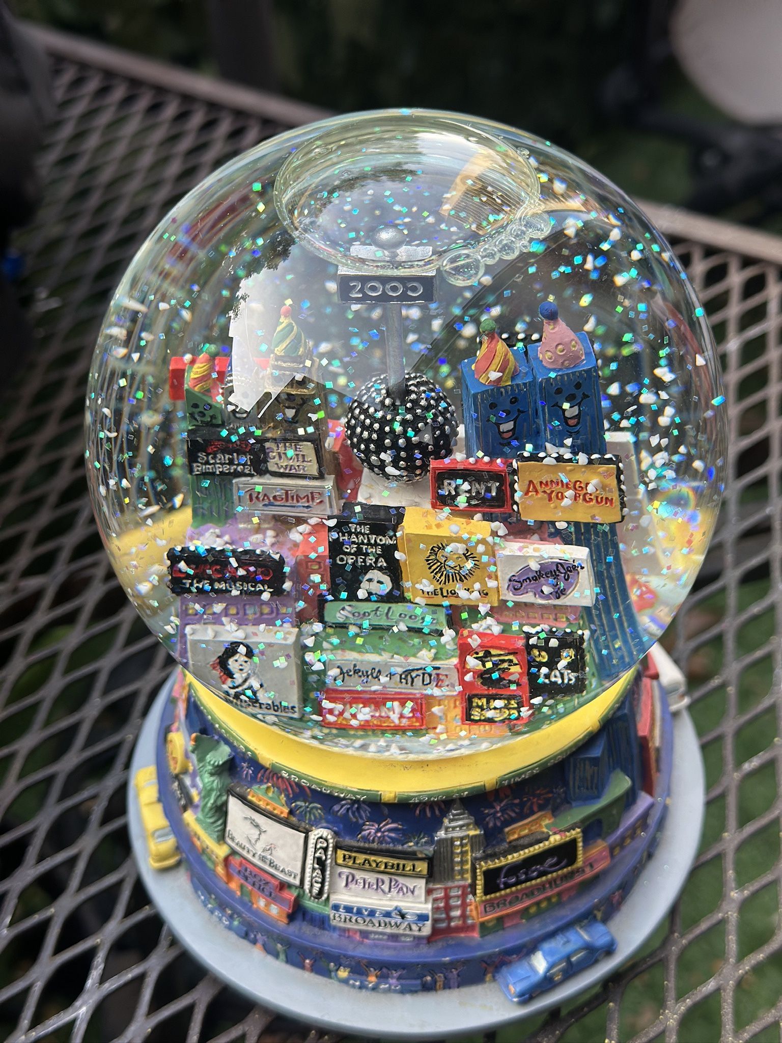 Large Vintage New York City Musical Snow Globe // Working Y2K Millennium Celebration Globe // Plays Auld Lang Syne // Broadway Musical Signs
