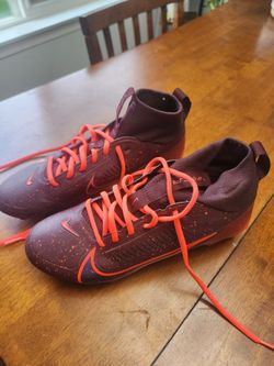 Cleats- size 8