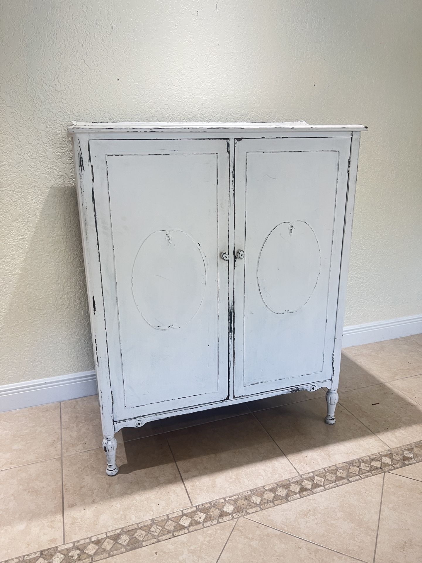 Vintage Dresser/ Wardrobe