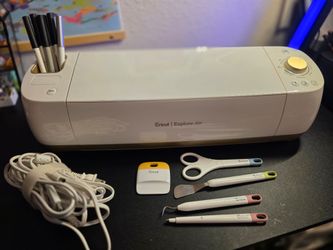 Cricut Explore Air Limited Edition Gold and White  Bundle
