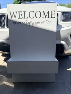 welcome sign