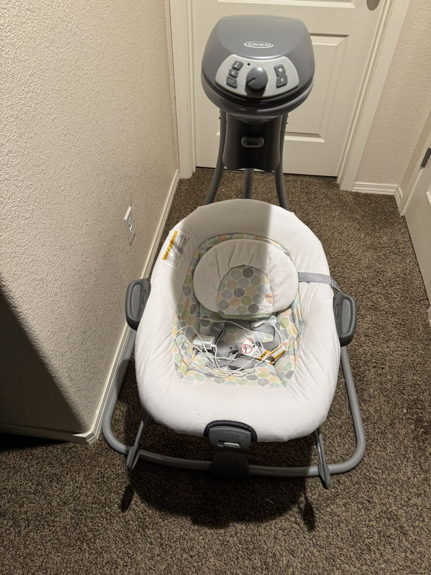 Baby Swing/ Portable bouncer