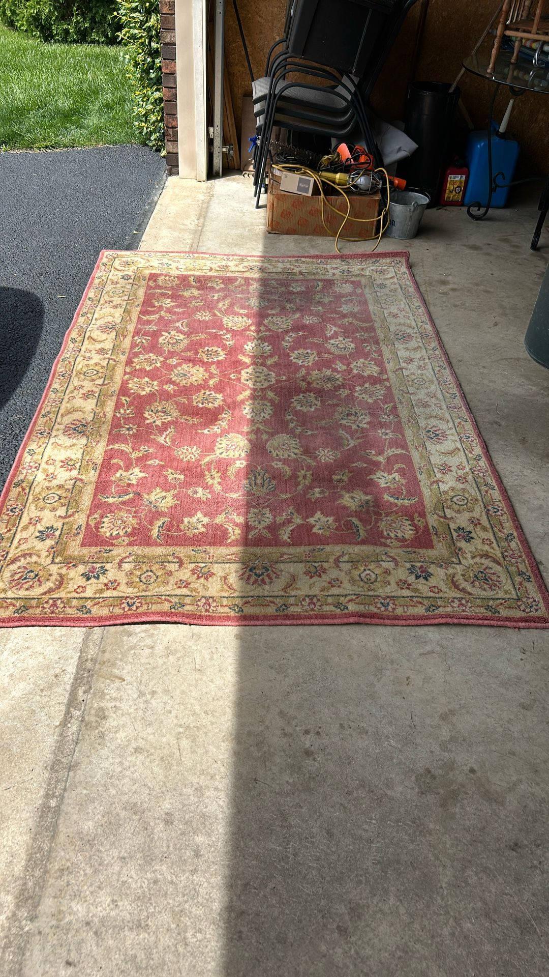 5 X 7 Oriental Rug No Stains Excellent Condition Pet Free