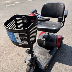 Go Go Scooter 3 Wheeler 