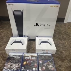 CONSOLE DISC VERSION BUNDLE 3 GAMES + 2 CONTROLLERS  