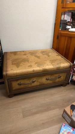 WORLD MAP COFFEE TABLE WITH DRAWER