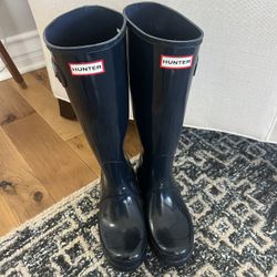 NEW Hunter Tall Rain Boots Navy