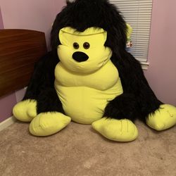 Awesome Stuffed Giant Gorilla! Best Offer!