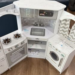 Kitchen toy Cocina de juguete 