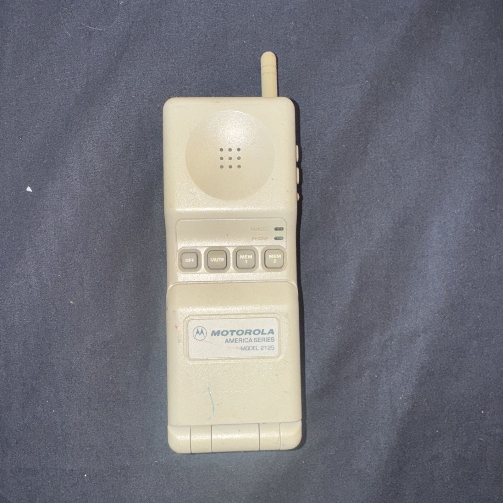 Motorola America Series Flip Phone 2125