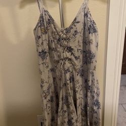 Junior’s Dress