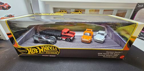 Hot Wheels Premium 4-Car Set