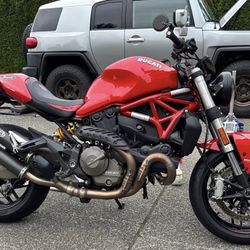 2017 Ducati Monster 821