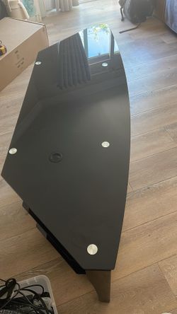 Blacktv stand